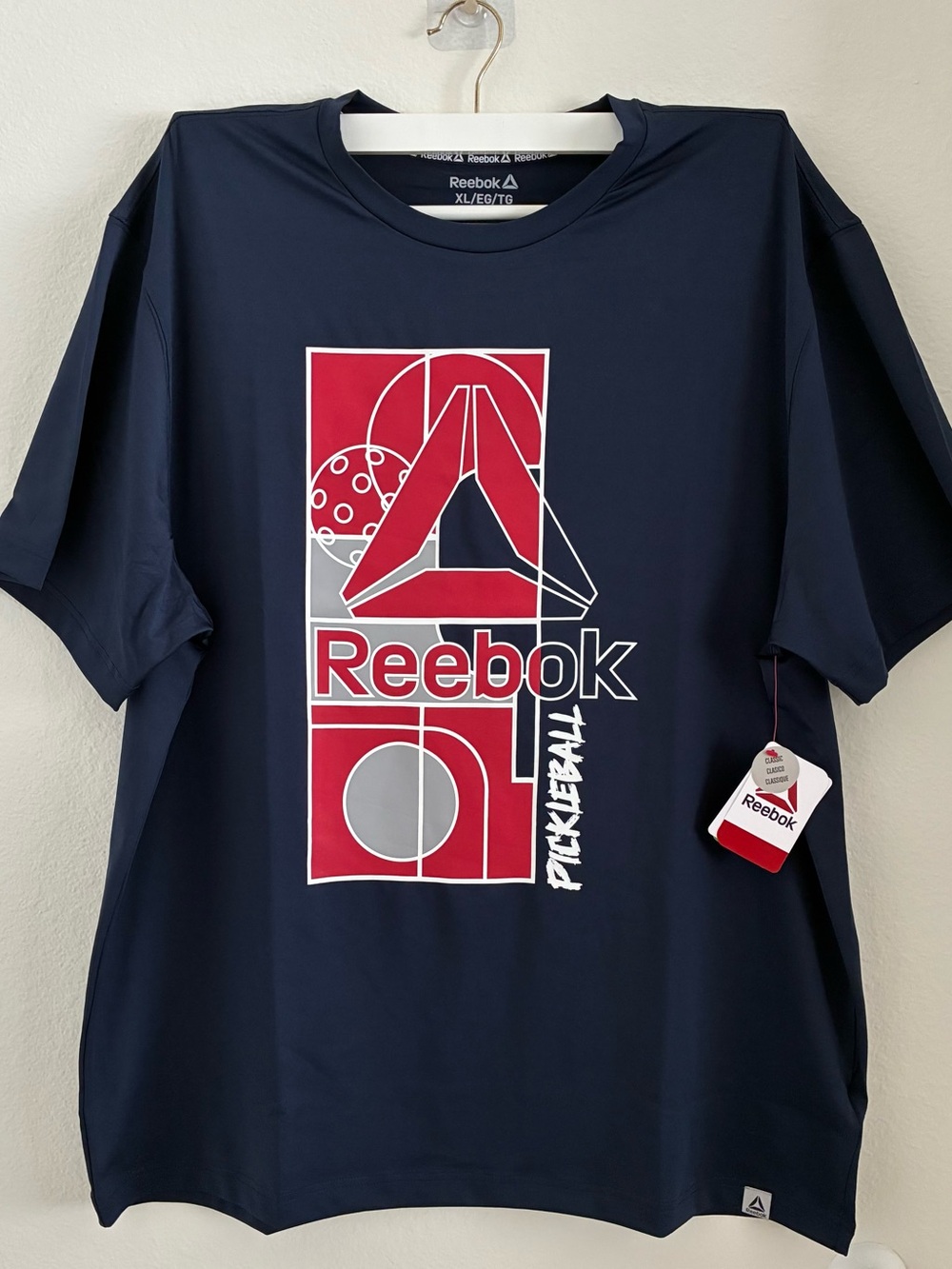 Reebok Men’s Navy Short Sleeve Tee with Red & Gray Pickleball Graphic NWT
